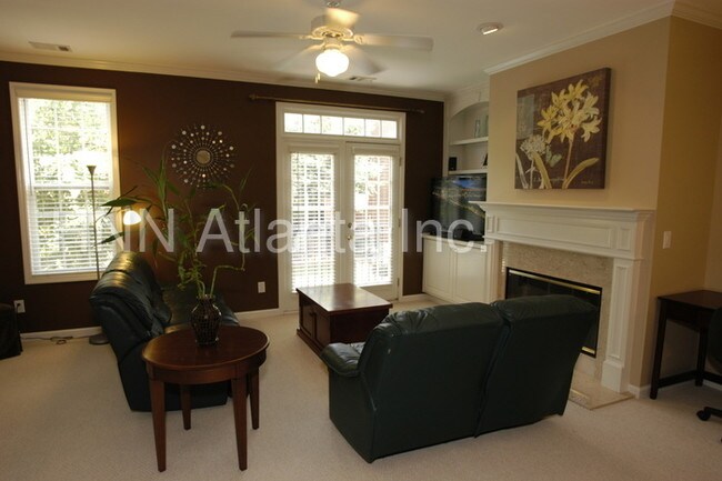 Building Photo - 1709 Waters Edge Trl