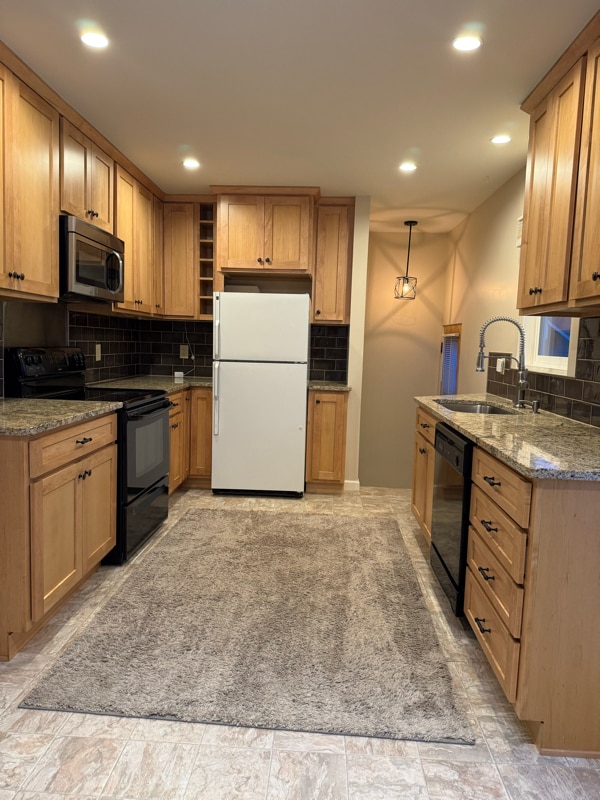 Building Photo - 301 Geddis St