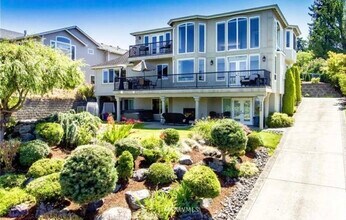 Building Photo - 1202 Nisqually St Building Photo - 1202 Nisqually St