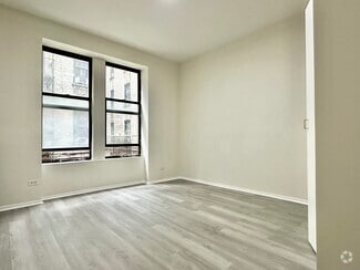 Building Photo - 209 W 108th St