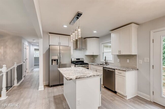 Building Photo - 4 br, 3 bath House - 2772 Williamsburg Way