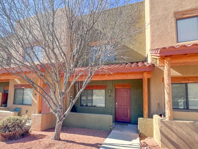 Foto del edificio - TWO STORY CONDO - RIMROCK/MONTEZUMA- BEAVER CREEK RD
