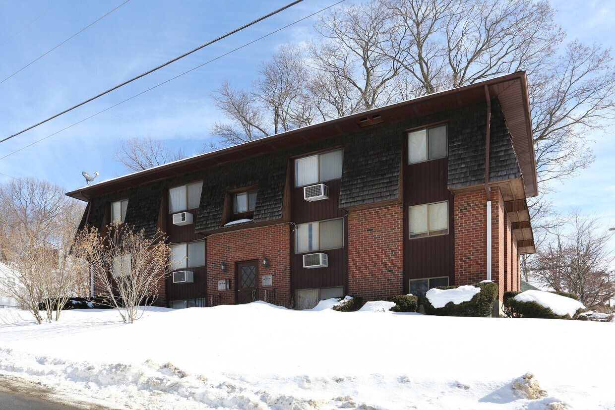 Primary Photo - 4 Oldham Ave
