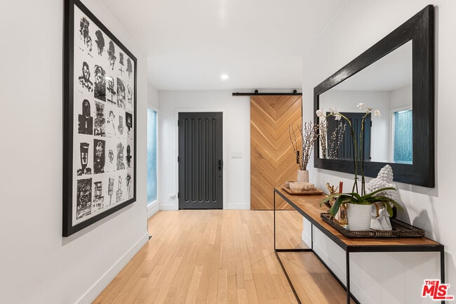 Foto del edificio - 3355 Alana Dr