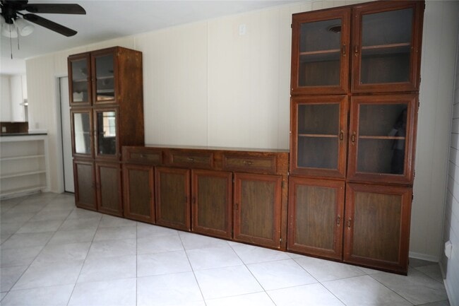 Foto del edificio - 730 Dezso Dr