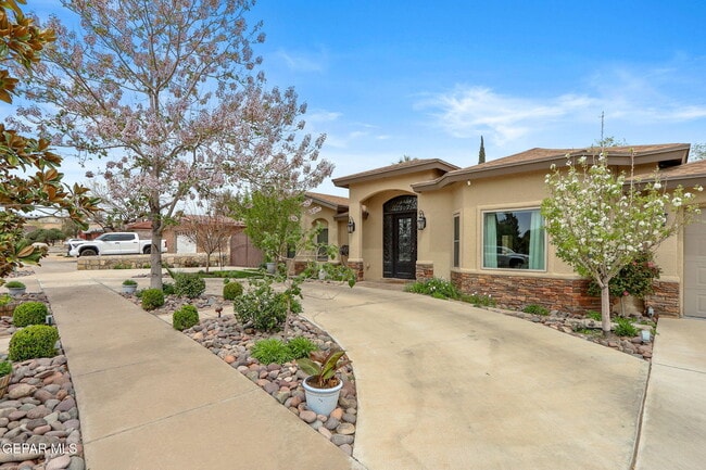 Foto del edificio - 1316 Hookridge Dr