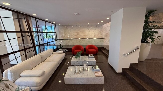 Building Photo - 1541 Brickell Ave