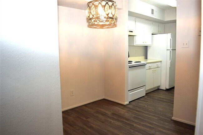 Foto del edificio - 18511 Egret Bay Blvd