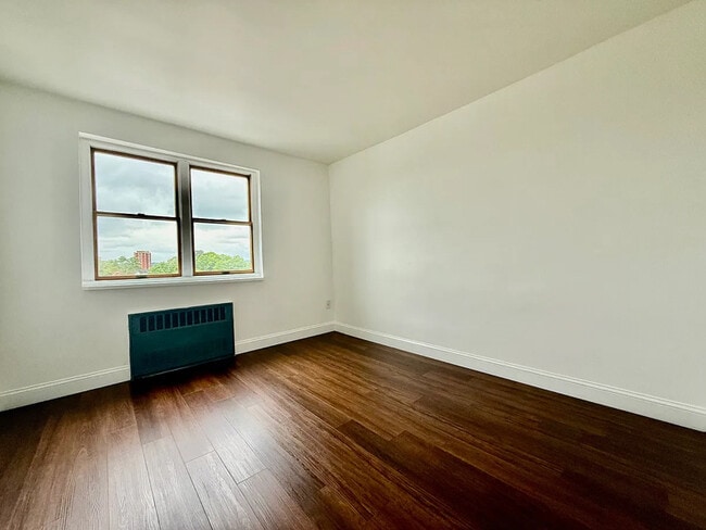 Photo - 110 Bruce Ave Apartment