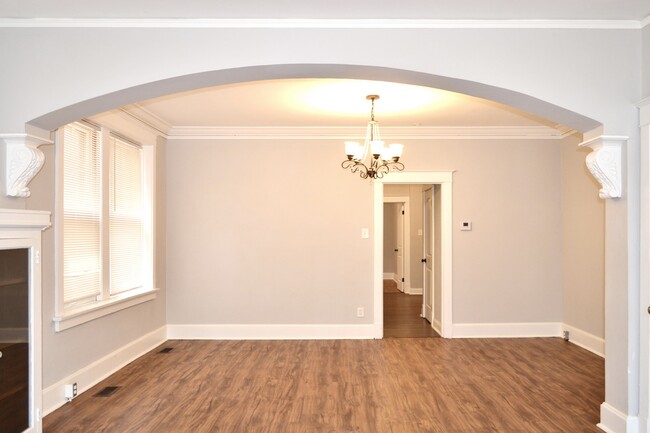 Huge Dining Room/ or bonus room - 4919 Murdoch Ave