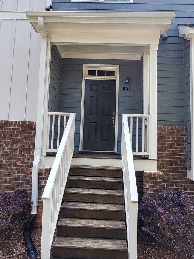 Building Photo - 861 S Franklin St
