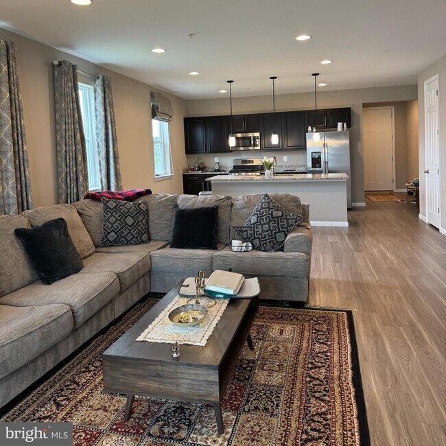 Foto del edificio - 12512 Chambliss Dr