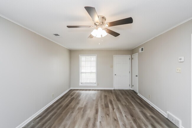 Foto del edificio - 2292 Willow Wood Ave