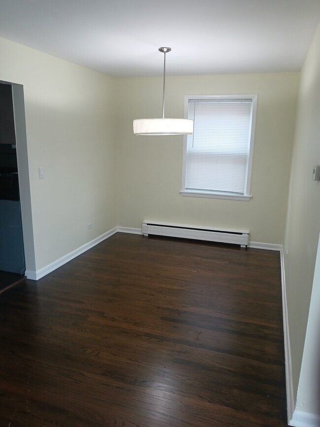 Photo - 6949 W Diversey Ave (Chicago, IL) Apartment