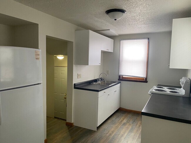 Foto del edificio - 3 bed, 2 bath Single Family Home