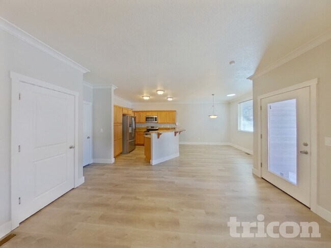 Building Photo - 7924 NE 20th St