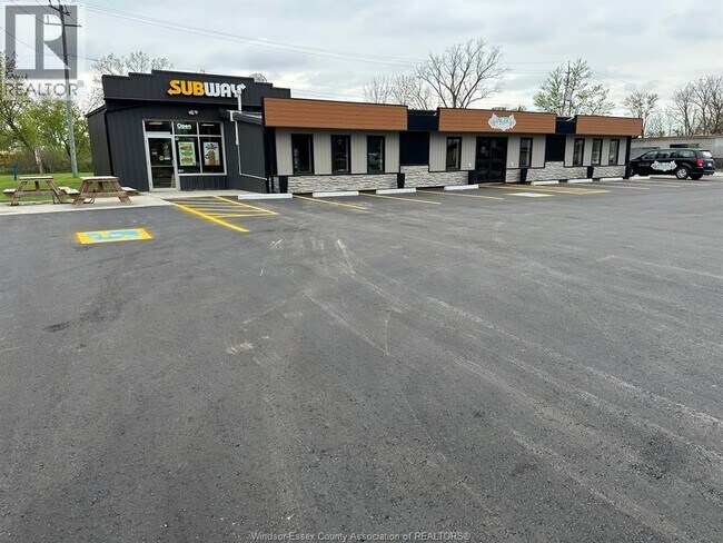 Photo du bâtiment - 357 Queen St