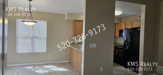 Building Photo - 6888 S Avenida De Aventura