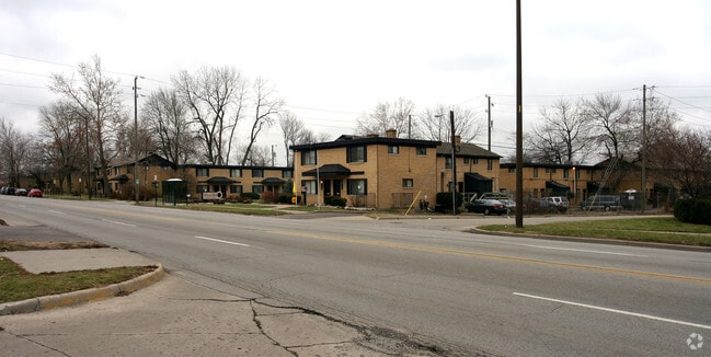 Building Photo - Vistas Apartments