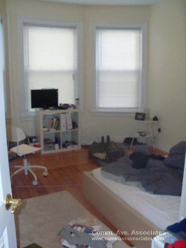 Building Photo - 53 Ashford St