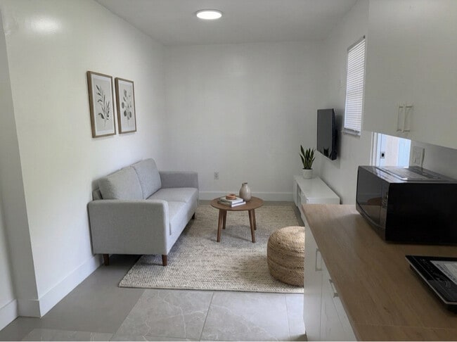 Photo - 8111 SW 129th Ave Apartment