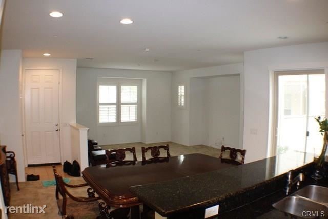 Foto del edificio - 959 N Sunrise Lane