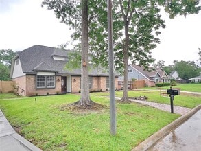 Building Photo - 4106 Clovernook Ln