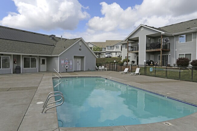 Interior Photo - Gateway Village