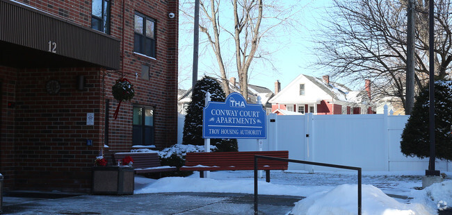 Building Photo - Conway Court