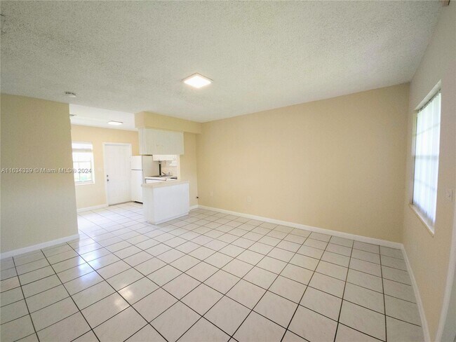Foto del edificio - 1510 NE 109th St