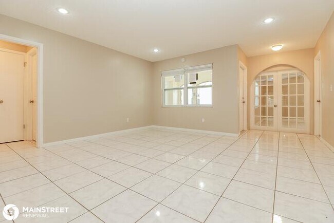Foto del edificio - 1612 Cromwell Dr, Tarpon Springs, FL 34689