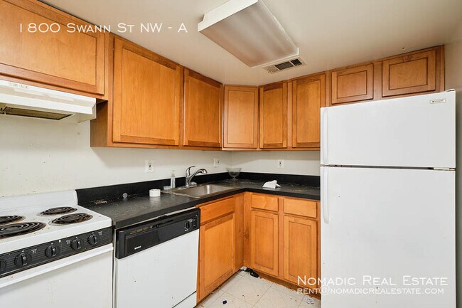 Building Photo - 1800 Swann St NW