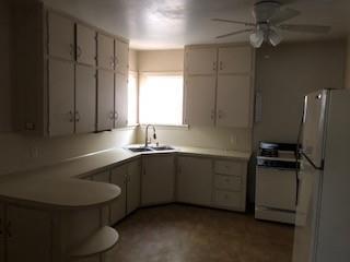 Building Photo - 1734 Edgemont Dr