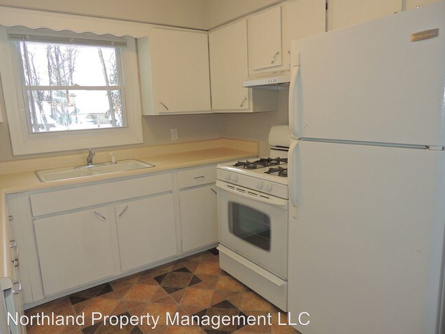 Building Photo - 3772 Central Park Dr