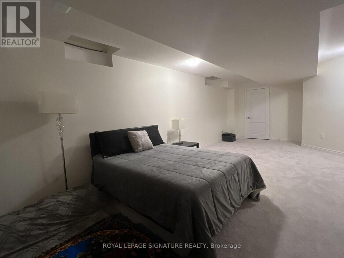 Photo principale - 2147 Hallandale St