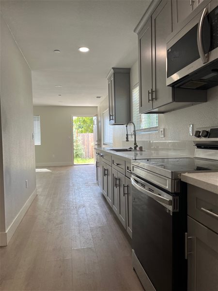 Foto del edificio - 1136 Grand Ave