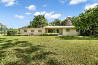 Building Photo - 6445 SW 46th Terrace