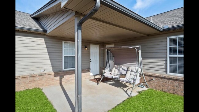 Foto del edificio - 12329 N 108th E Ave