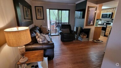 Building Photo - 6841 Countrywoods Cir