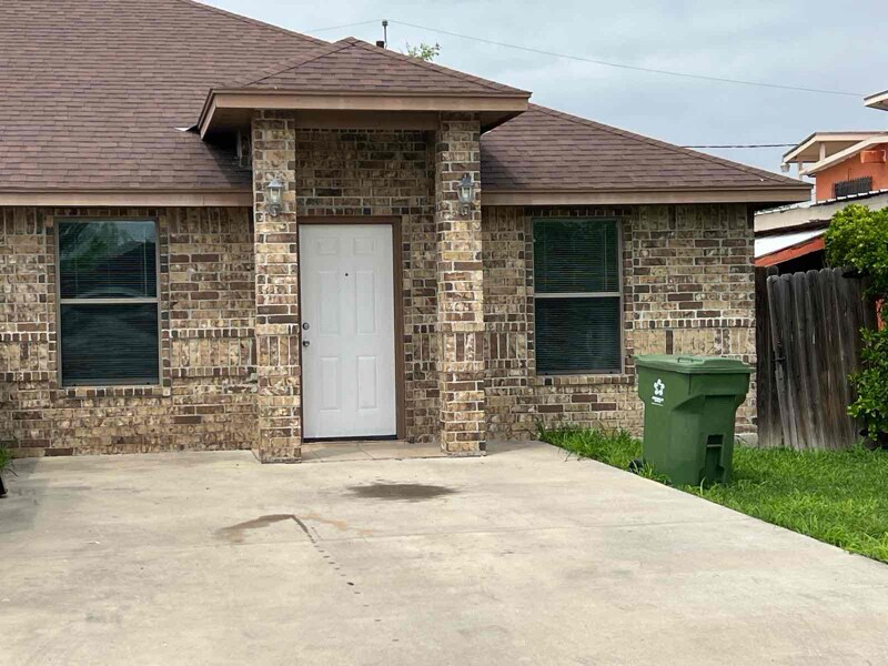 171 Cameron Ave Unit B, Brownsville, TX 78526 Room for Rent in