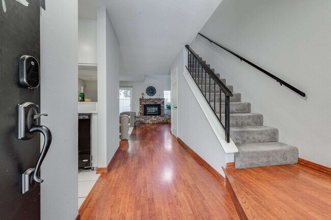 Photo - 4235 Sheldon Cir Townhome