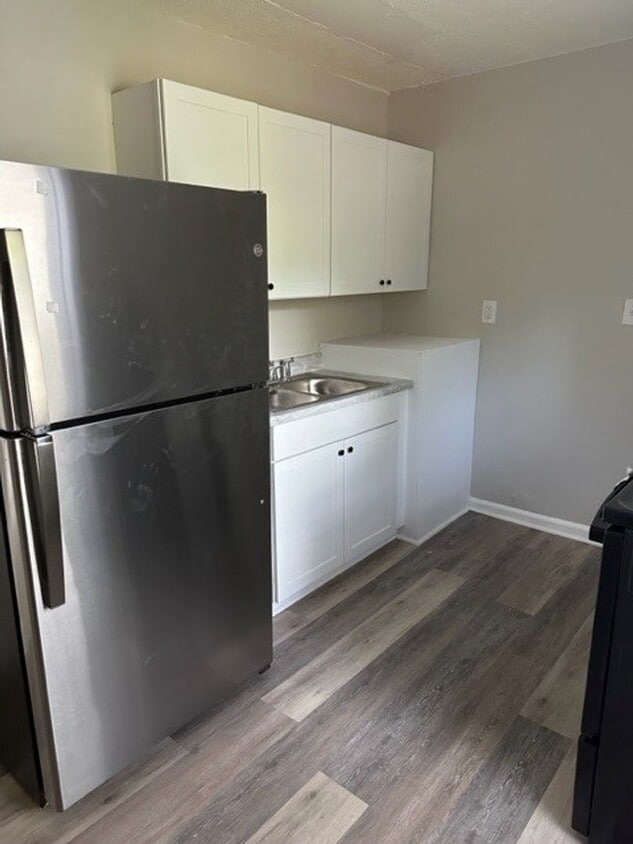 Primary Photo - Two Bedroom House