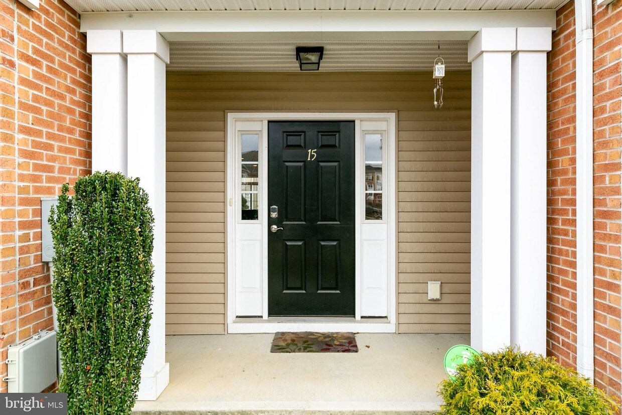 Foto principal - 15 Adirondack Blvd