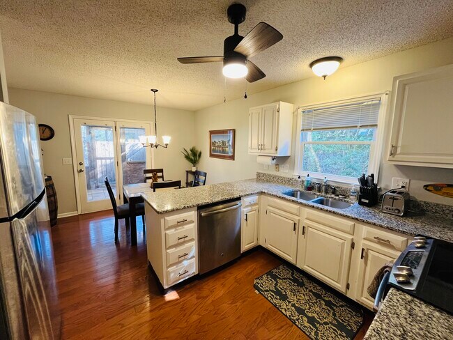 Building Photo - 27036 Fahleh Cove