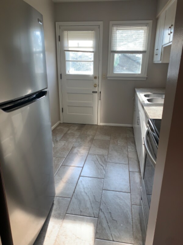 Primary Photo - 3490 S 82nd St