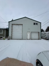 Building Photo - 705 Dakota St