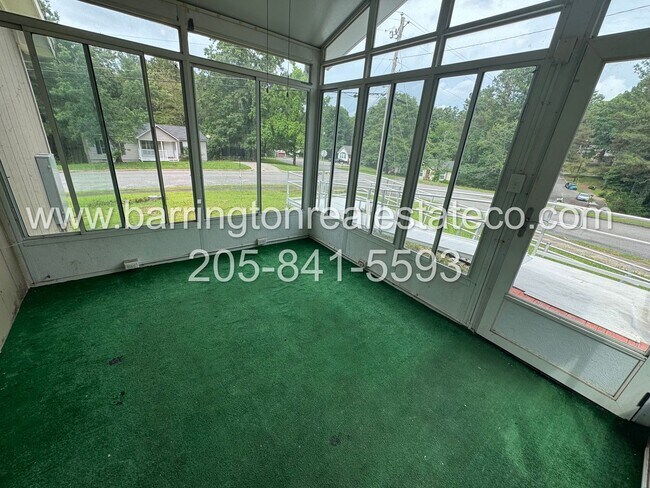 Foto del edificio - 621 15th Ave NW
