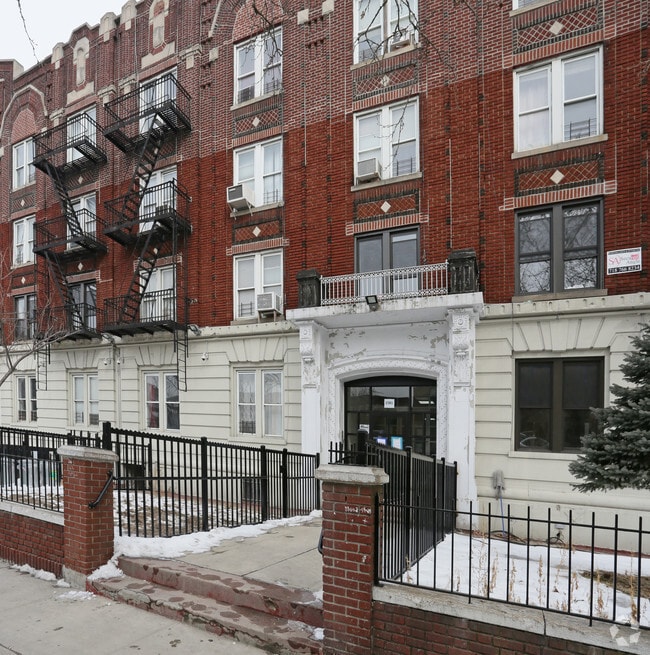 Building Photo - 1581 President St