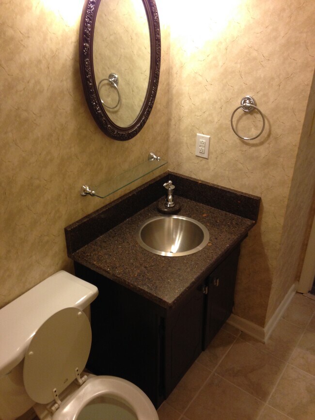 Foto del edificio - 542 Pine Ridge Pl