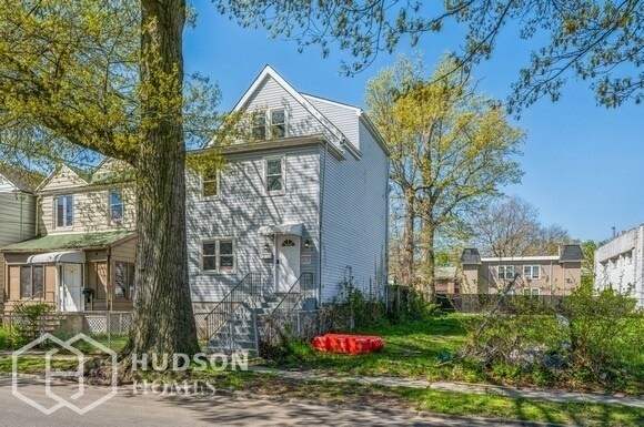 Building Photo - 418 S 7th Ave